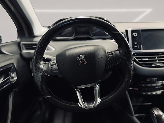 Peugeot 208 15 of 25