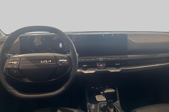 Kia K4 6 of 17