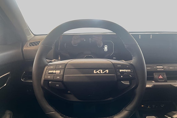 Kia K4 14 of 17