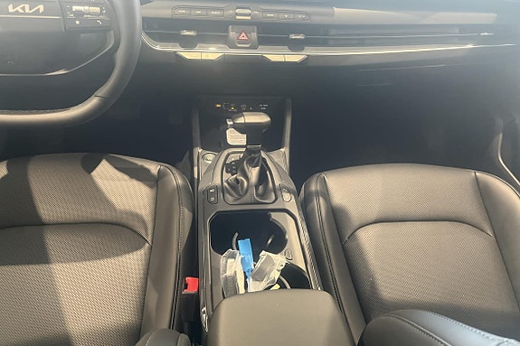 Kia K4 16 of 17