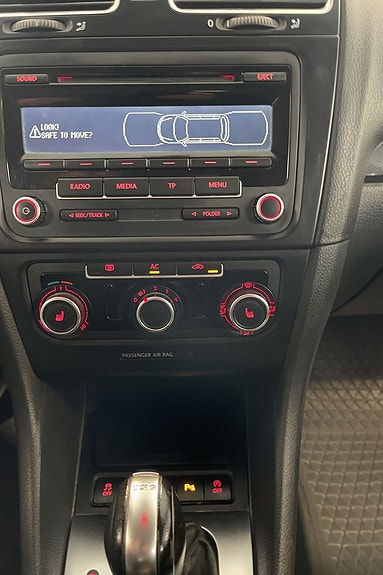 Volkswagen Golf VI 12 of 12