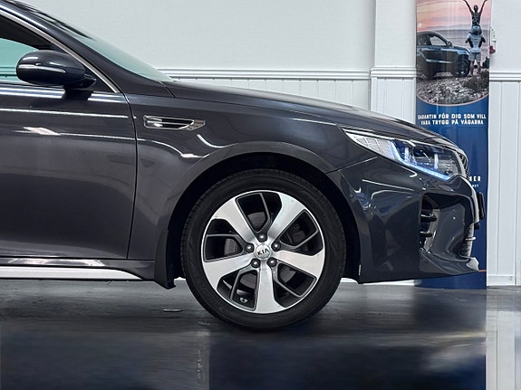 Kia Optima 7 of 30
