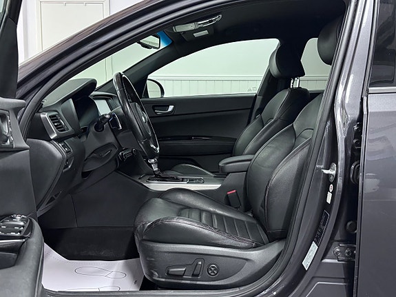 Kia Optima 13 of 30