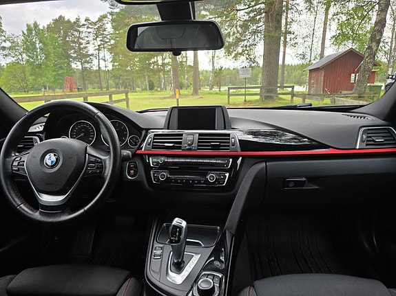 BMW 318d 5 of 5