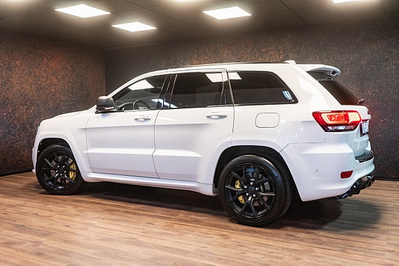 Jeep Grand Cherokee 8 of 30