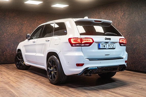 Jeep Grand Cherokee 7 of 30