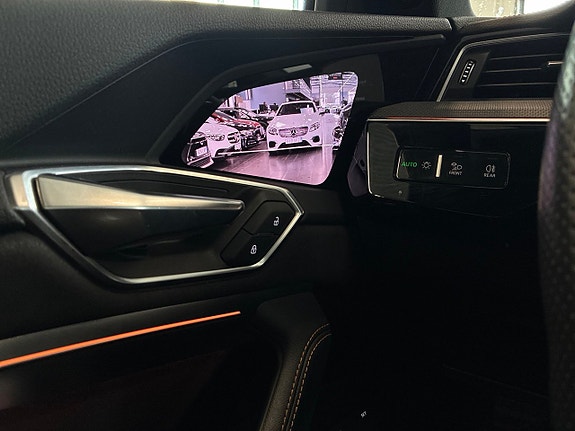 Audi e-tron Sportback 17 of 21