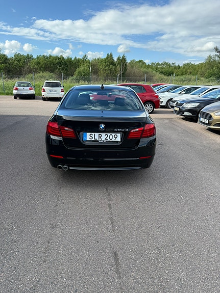 BMW 520d 2 of 5