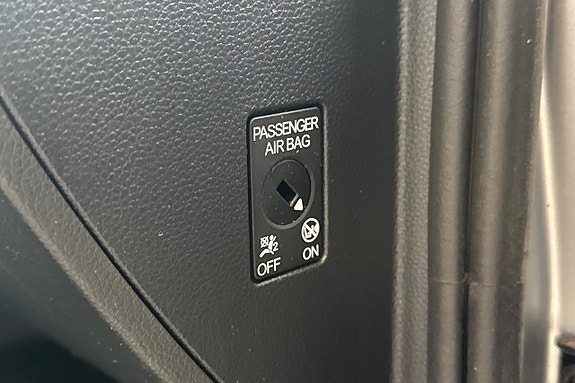 Seat Arona 19 of 23