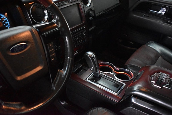 Ford F-150 18 of 27