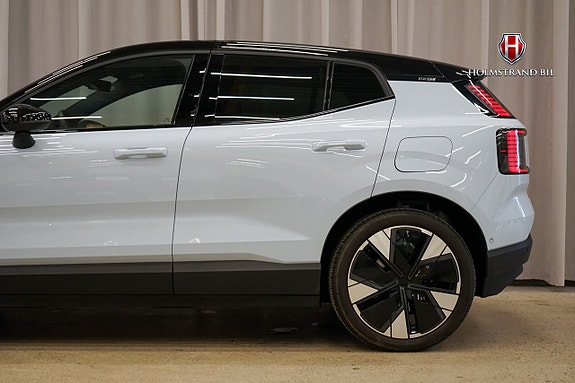 Volvo EX30 5 of 26