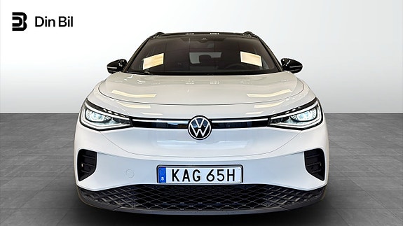 Volkswagen ID.4 4 of 5