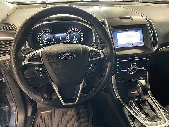 Ford Edge 7 of 11
