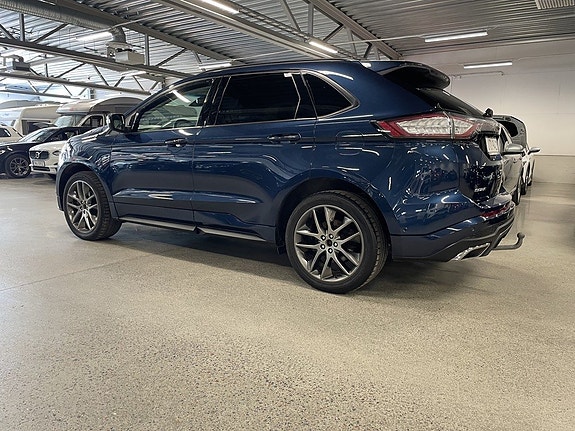 Ford Edge 3 of 5