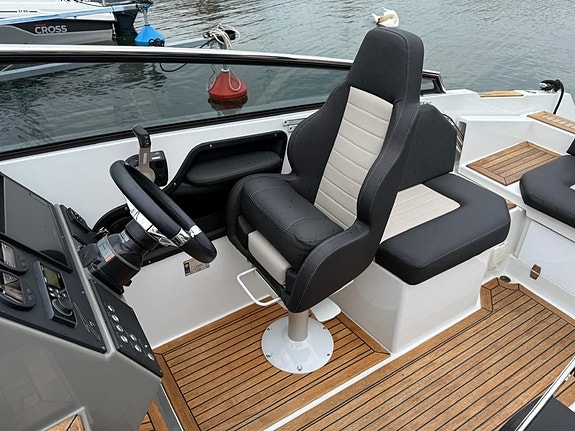 Finnmaster T7 Yamaha F225 -2020 7 of 14