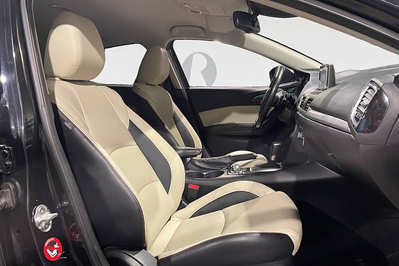 Mazda 3 15 of 17