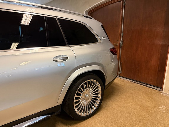 Mercedes-Benz GLS350 d 8 of 30