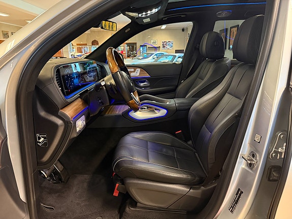 Mercedes-Benz GLS350 d 16 of 30