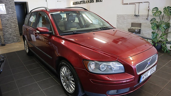 Volvo V50 3 of 10