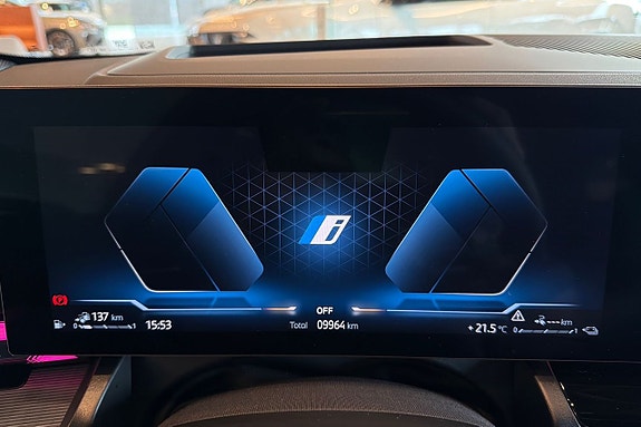 BMW 530e 16 of 21