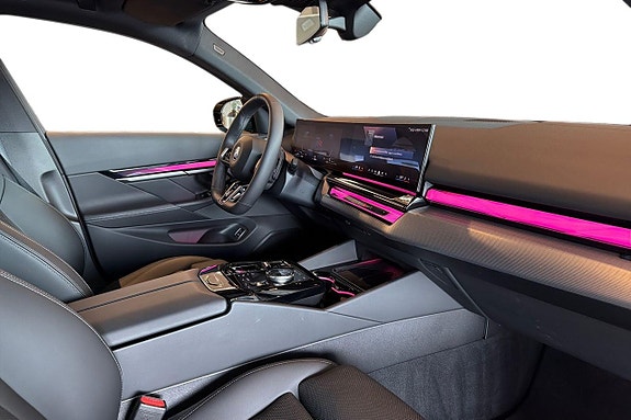 BMW 530e 13 of 21