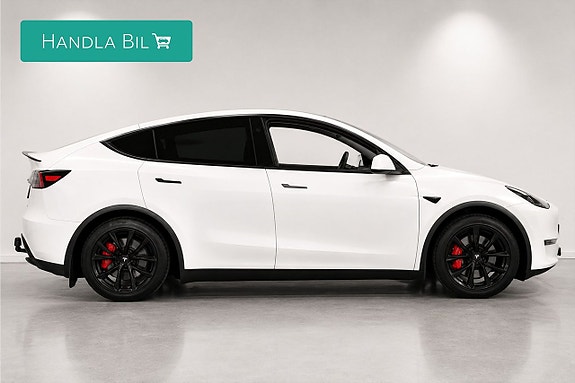 Tesla Model Y 9 of 20