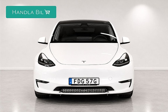 Tesla Model Y 3 of 5