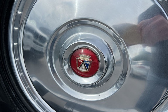 Ford Thunderbird 17 of 30