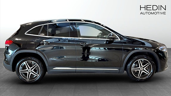 Mercedes-Benz EQA250 3 of 5