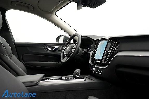 Volvo XC60 18 of 28