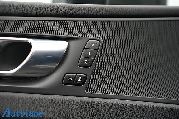 Volvo XC60 22 of 28