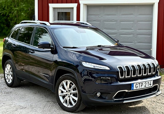 Jeep Cherokee 3 of 5
