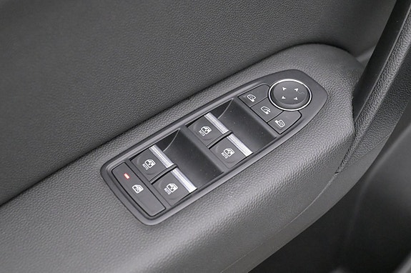 Renault Captur 10 of 27
