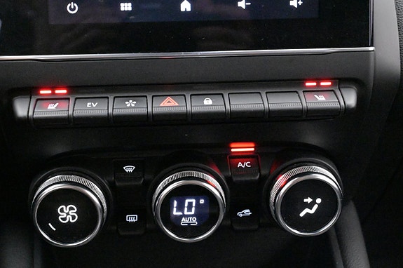 Renault Captur 17 of 27
