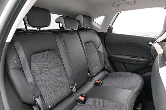 Renault Captur 23 of 27