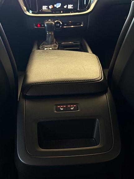 Volvo V60 Cross Country 28 of 30
