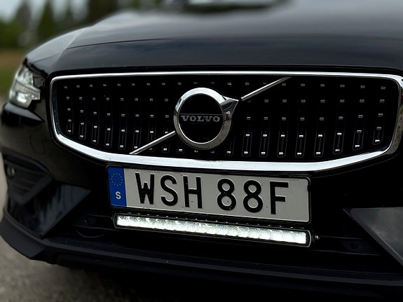 Volvo V60 Cross Country 13 of 30