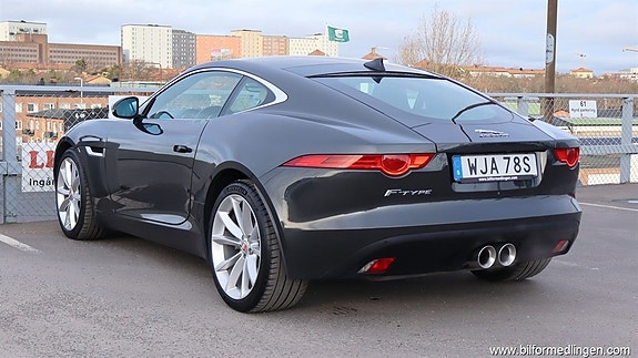 Jaguar F-TYPE 4 of 5