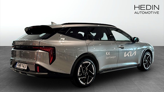 Kia K4 2 of 5