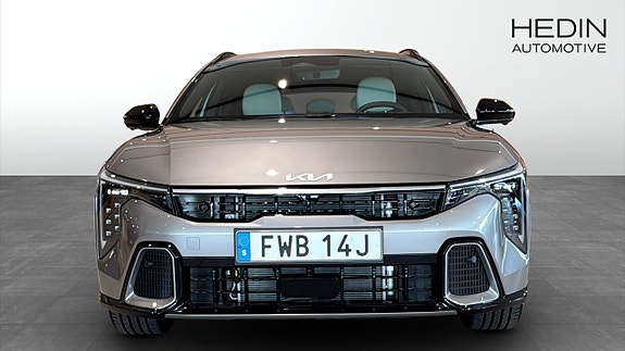 Kia K4 8 of 12