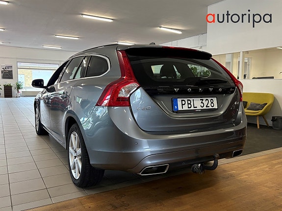 Volvo V60 3 of 5