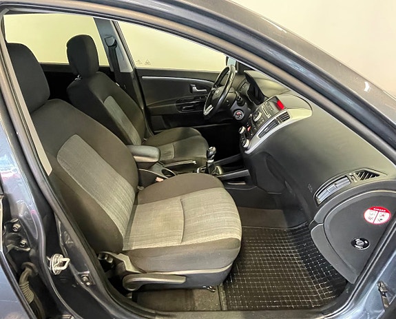 Kia Ceed 6 of 9