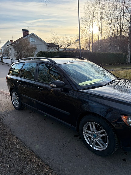 Volvo V50 4 of 14