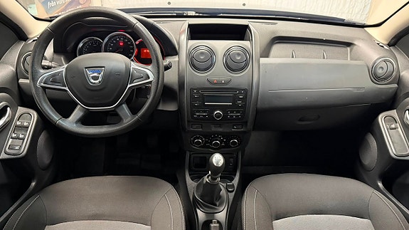 Dacia Duster 6 of 13