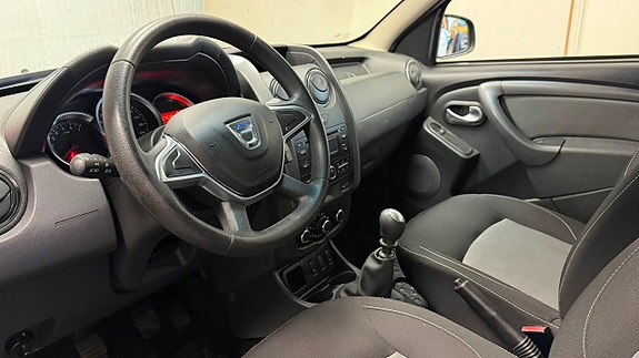 Dacia Duster 7 of 13