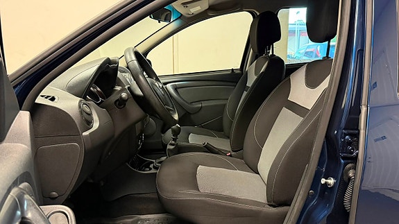 Dacia Duster 13 of 13