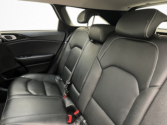 Kia Ceed 30 of 30