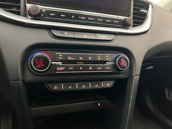 Kia Ceed 25 of 30