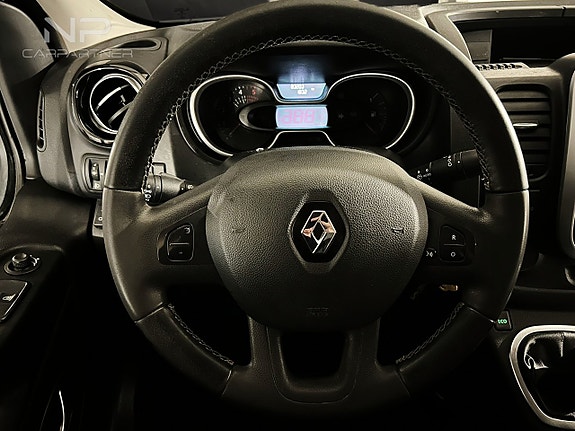 Renault Trafic 14 of 22