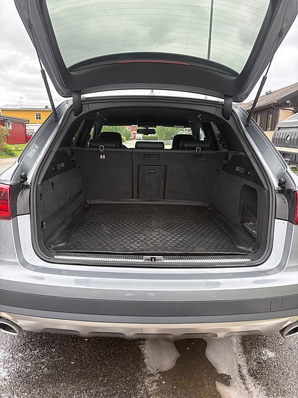 Audi A6 allroad 10 of 12